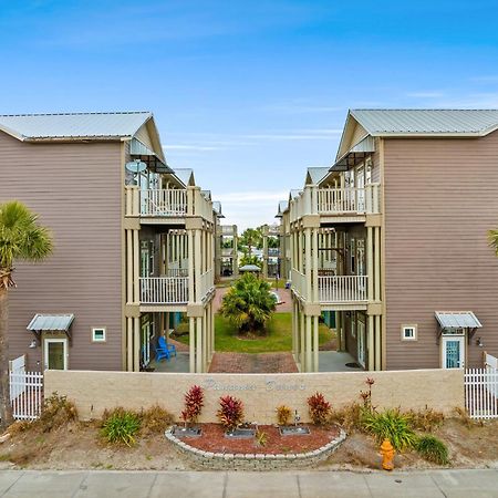 Crescent Moon Palace - A Luxury Home With Pool, Parking, Just Steps To The Beach Panama City Beach Exterior photo