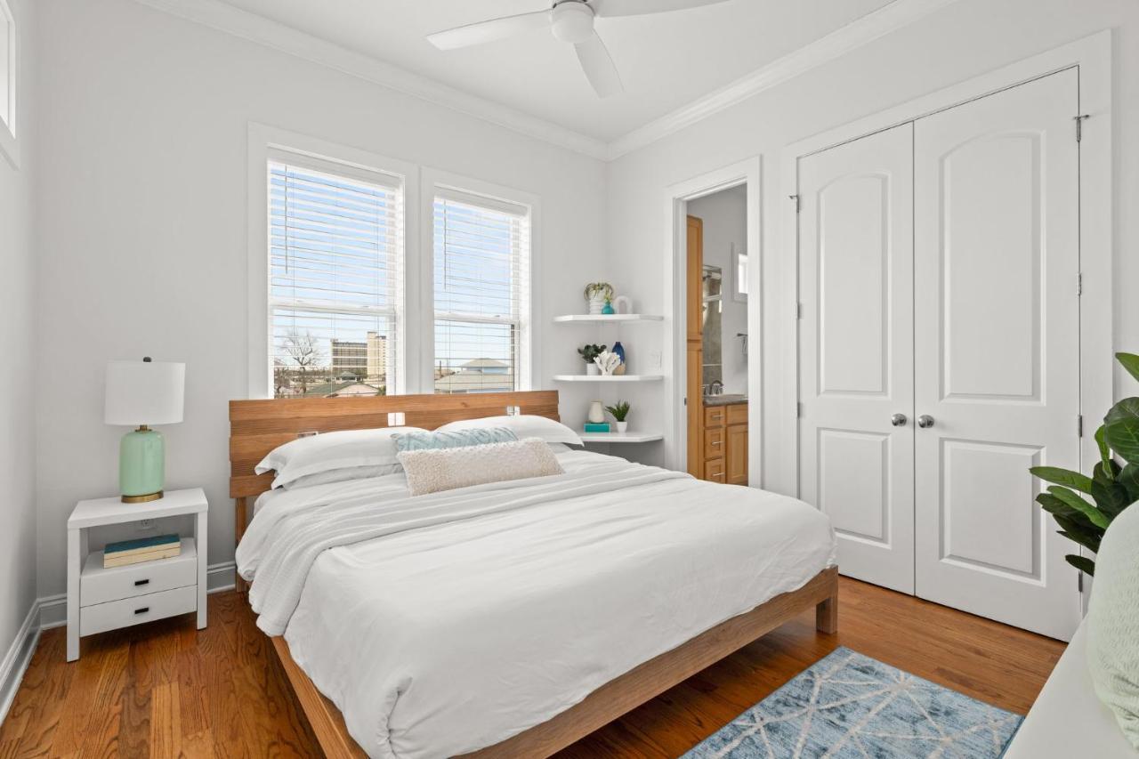Crescent Moon Palace - A Luxury Home With Pool, Parking, Just Steps To The Beach Panama City Beach Exterior photo
