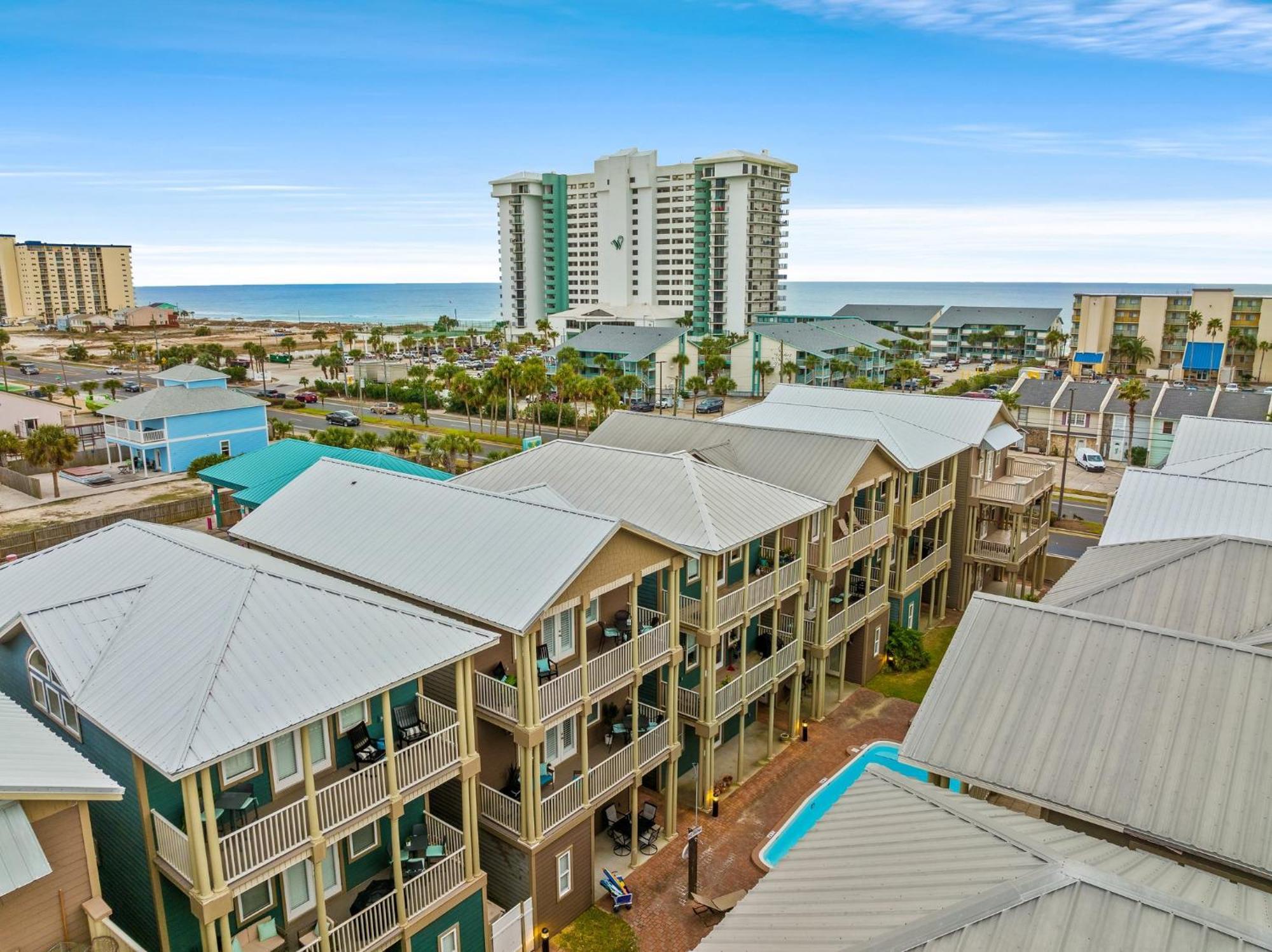 Crescent Moon Palace - A Luxury Home With Pool, Parking, Just Steps To The Beach Panama City Beach Exterior photo