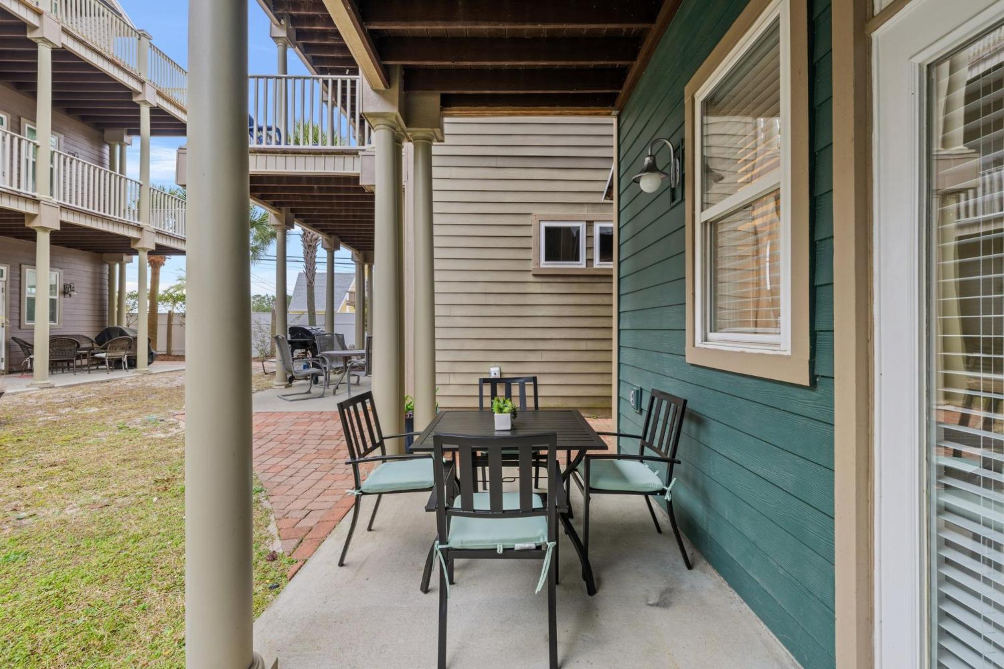 Crescent Moon Palace - A Luxury Home With Pool, Parking, Just Steps To The Beach Panama City Beach Exterior photo