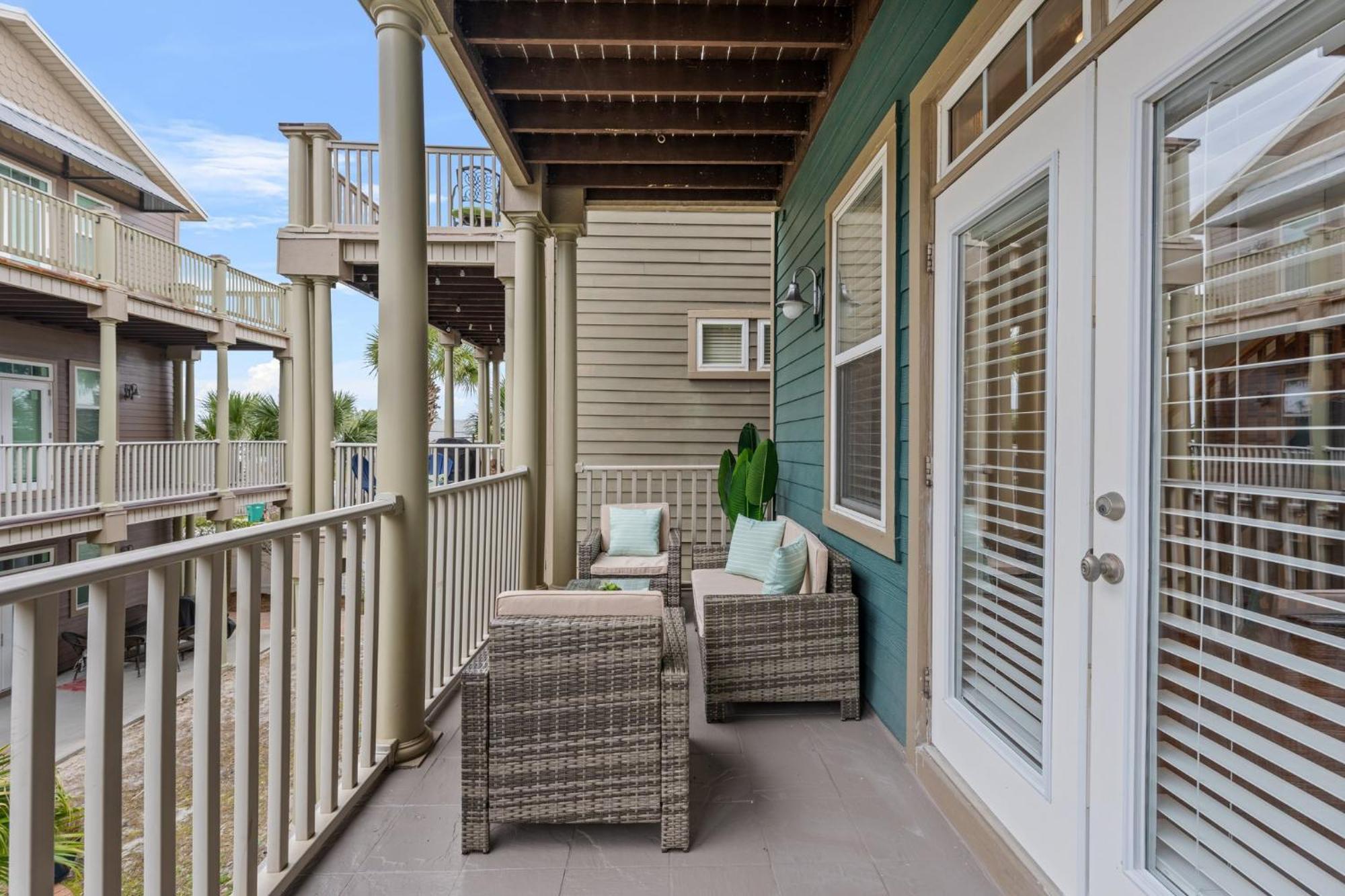 Crescent Moon Palace - A Luxury Home With Pool, Parking, Just Steps To The Beach Panama City Beach Exterior photo